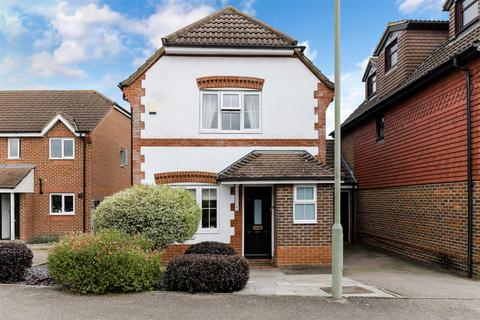 3 bedroom link detached house for sale, Churchill Road, Epsom