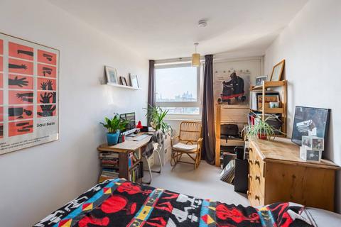 1 bedroom flat for sale, Daling Way, London E3