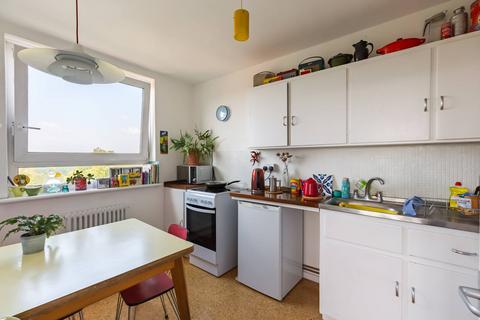 1 bedroom flat for sale, Daling Way, London E3