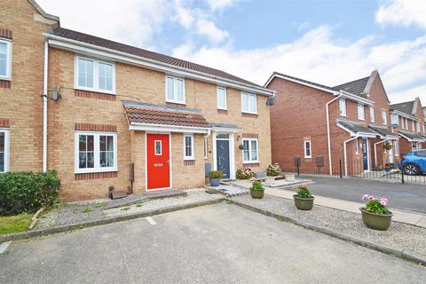 3 bedroom terraced house for sale, Greenfields Gardens, Shrewsbury