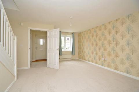 3 bedroom terraced house for sale, Greenfields Gardens, Shrewsbury