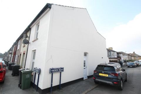 2 bedroom end of terrace house to rent, Sun Road, Swanscombe, Kent, DA10 0BH