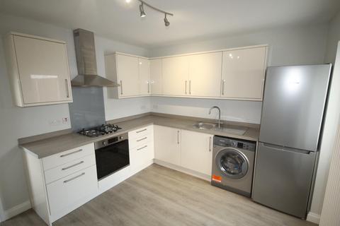 2 bedroom end of terrace house to rent, Sun Road, Swanscombe, Kent, DA10 0BH