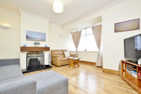 2 bedroom semi-detached house for sale, Shaw Avenue, Barking