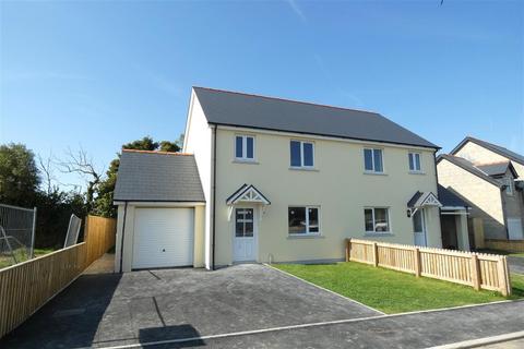 3 bedroom semi-detached house for sale, Heol Newydd, Letterston, Haverfordwest