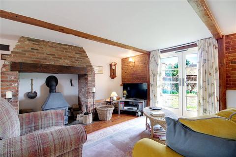 Browne's Croft Barn Bramerton Road, Surlingham, Norwich, NR14 7DE