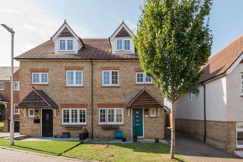 4 bedroom semi-detached house for sale, Albion Drive, Larkfield, Aylesford