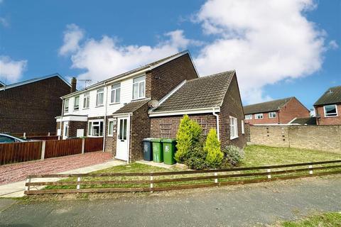 4 bedroom end of terrace house for sale, Marlborough Green Crescent, Martham, NR29