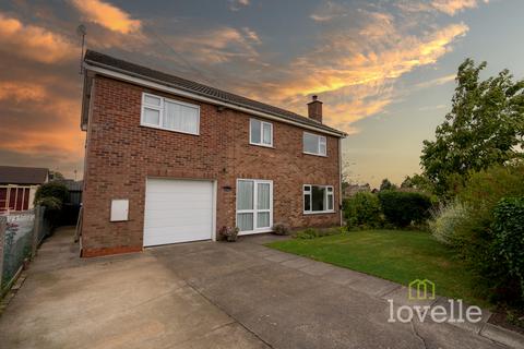 4 bedroom detached house for sale, Front Street, East Stockwith DN21