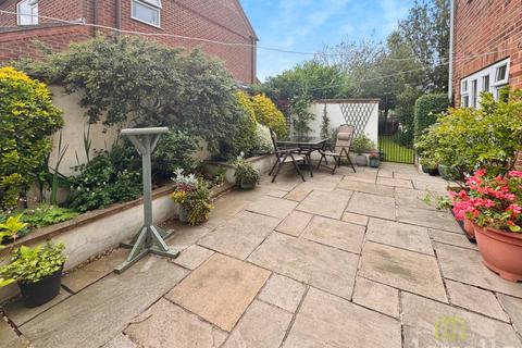 4 bedroom detached house for sale, Front Street, East Stockwith DN21