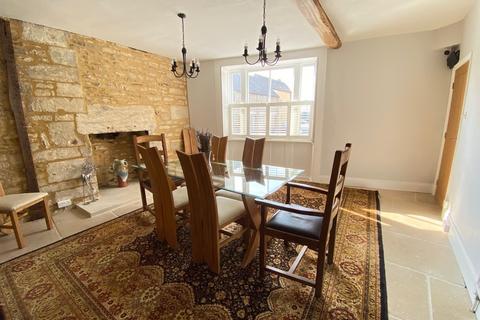 4 bedroom terraced house to rent, Church Street, Tetbury, Gloucestershire, GL8