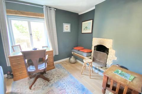 4 bedroom terraced house to rent, Church Street, Tetbury, Gloucestershire, GL8