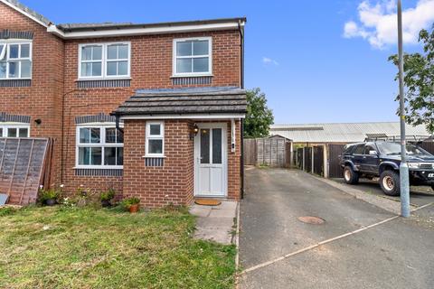 3 bedroom end of terrace house for sale, Russell Close, Malvern, Worcestershire, WR14 2QR