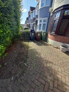 2 bedroom semi-detached house for sale, Grosvenor Road, Dagenham RM8