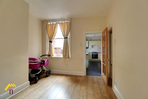 3 bedroom terraced house to rent, Rockingham Road, Doncaster DN2