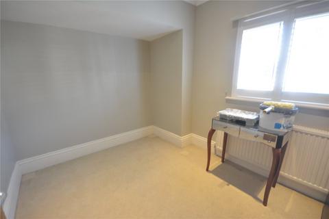 1 bedroom property to rent, Oakhurst Rise, Carshalton SM5