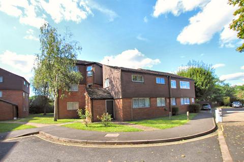 2 bedroom apartment for sale, Cranston Close, Hounslow TW3