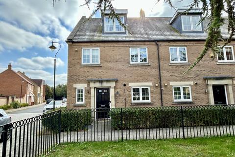 4 bedroom end of terrace house for sale, Highfield Drive, Littleport