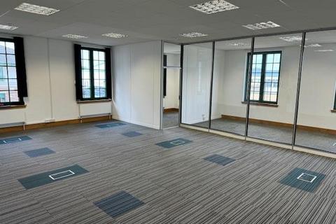 Office to rent, Southend Road, Woodford Green