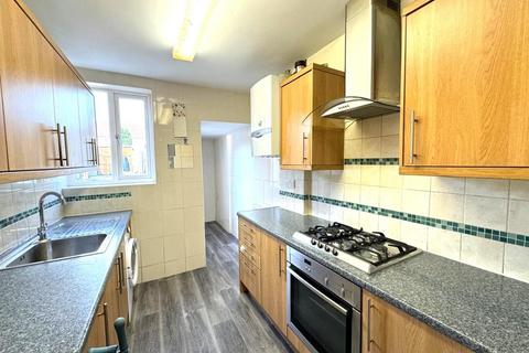 4 bedroom terraced house to rent, Kipling Road, Bristol BS7