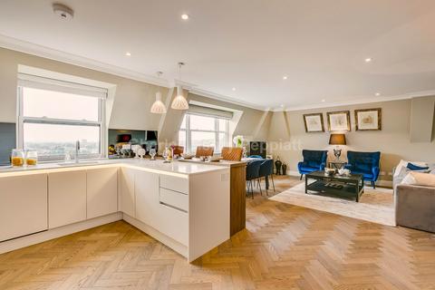 3 bedroom apartment to rent, St Johns Wood Park, St John`s Wood