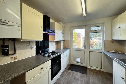 4 bedroom semi-detached house to rent, Apthorpe Way, Cambridge, CB4