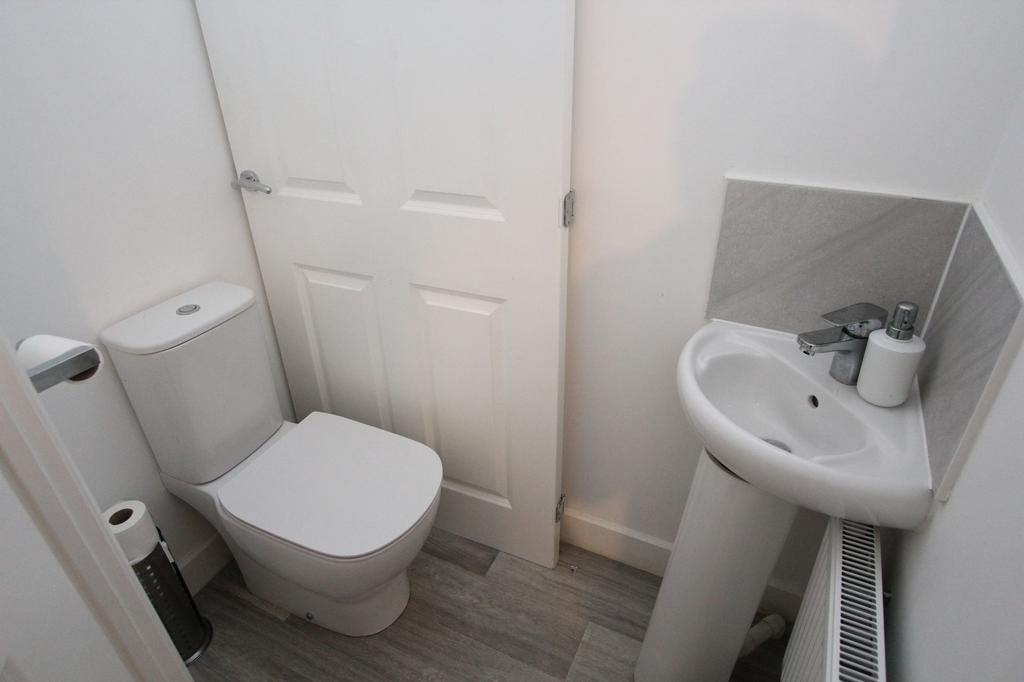 Cloakroom/WC
