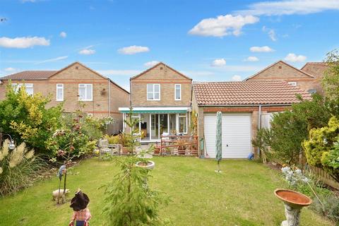 3 bedroom detached house for sale, Wade Close, Eastbourne