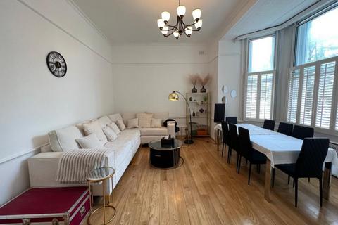 3 bedroom apartment to rent, Redcliffe Square,  London,  SW10