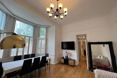 3 bedroom apartment to rent, Redcliffe Square,  London,  SW10