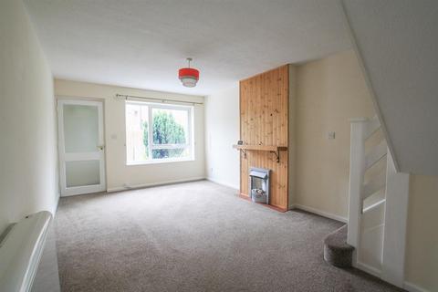 2 bedroom terraced house to rent, Lyndford Road, Stalham