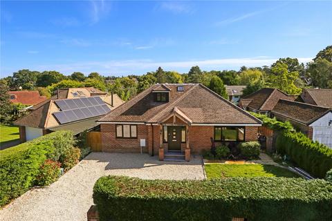 4 bedroom detached house for sale, Thorn Road, Farnham, Surrey, GU10