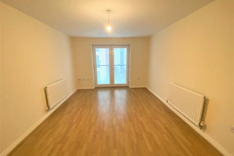 2 bedroom flat to rent, Ravenswood House, ,