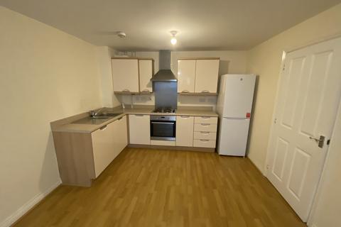 2 bedroom flat to rent, Ravenswood House, ,