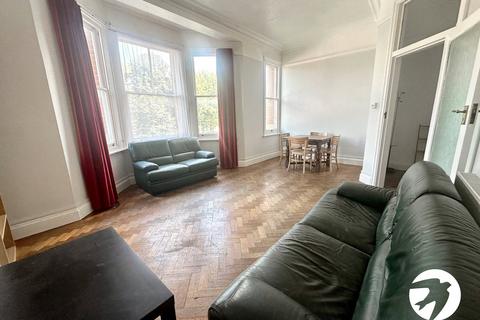 4 bedroom flat for sale, New Cross Road, New Cross, London, SE14