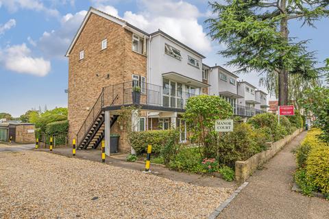 2 bedroom flat for sale, Manor Court, Manorgate Road, Kingston upon Thames, KT2