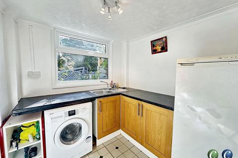 3 bedroom semi-detached house for sale, Woodthorne Close, Etchng Hill,
