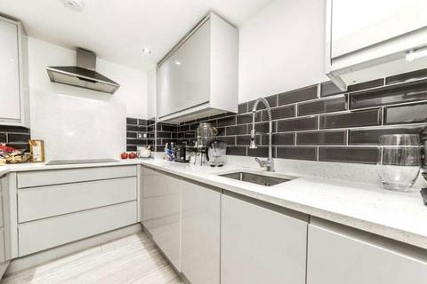 2 bedroom apartment for sale, Colney Hatch Lane, London, N10