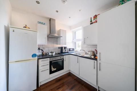 2 bedroom apartment for sale, St. Johns Road, London