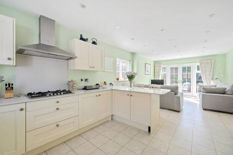3 Beech Tree Close, Bookham, Leatherhead, KT23 4FB