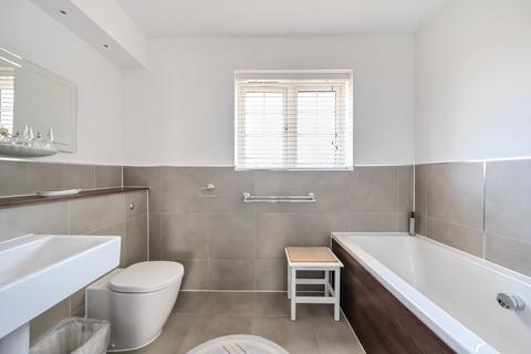 3 Beech Tree Close, Bookham, Leatherhead, KT23 4FB