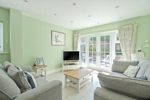 3 Beech Tree Close, Bookham, Leatherhead, KT23 4FB