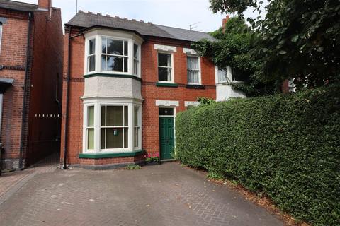 5 bedroom semi-detached house for sale, Lichfield Road, Walsall, West Midlands