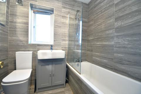4 Edgewater, Salford, M5 5RW