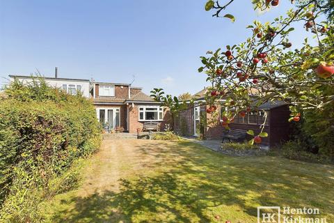 4 bedroom semi-detached house for sale, Mountnessing Road, Billericay