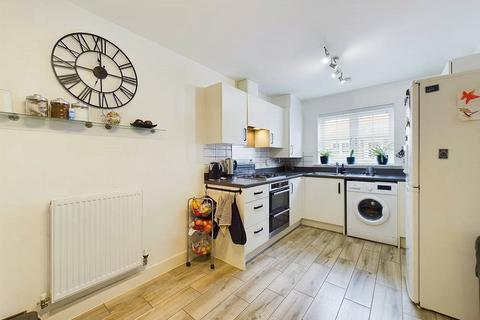 3 bedroom end of terrace house for sale, Bromley Road Kingsway, Quedgeley, Gloucester, GL2