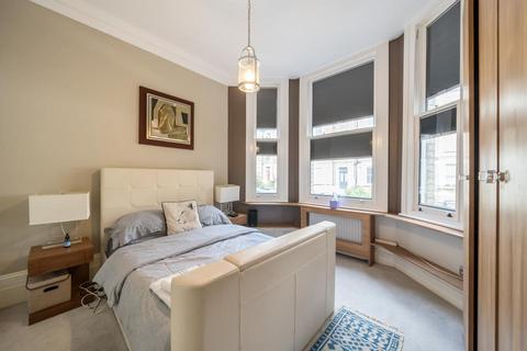 2 bedroom flat for sale, Crossfield Road,  Belsize Park,  NW3