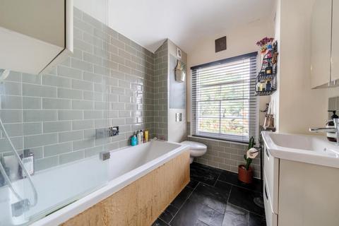 3 bedroom terraced house for sale, Bushey,  Hertfordshire,  WD23