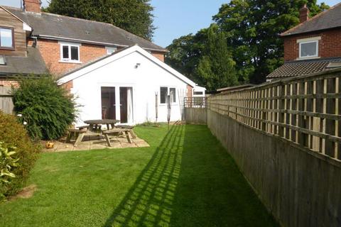 3 bedroom semi-detached house for sale, Wykham Place, Banbury