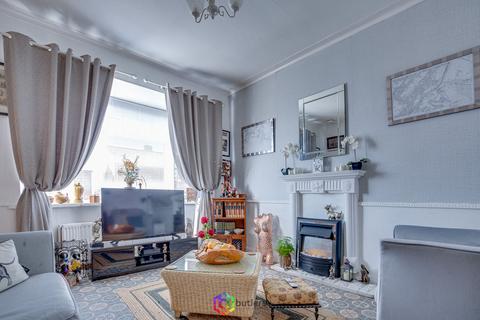 22 Barnardiston Road, Sheffield, S9 4RW